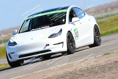 media/Apr-02-2023-Speed Ventures (Sun) [[5e759f4fdb]]/5-Tesla corsa A/session 1 Sweeper/